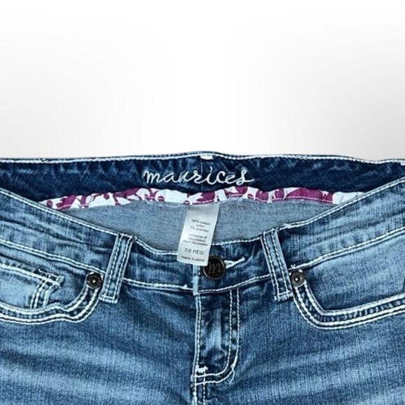 Maurice’s Distressed Straight Leg Denim Capri Jeans Size 7/8 #42 - Picture 4 of 6